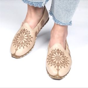 Chic Beige Loafers with Geometric Pattern